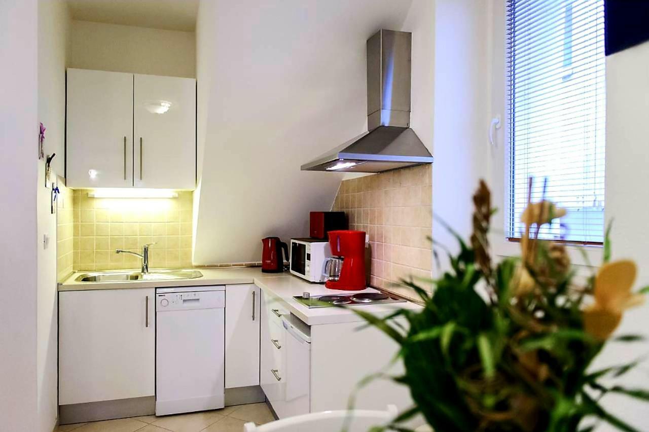Apartma Grand Bedroom Aptm Palace Location Split